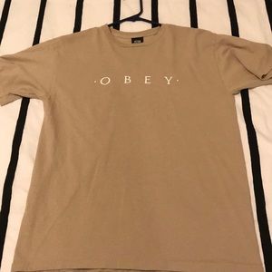 Obey t shirt
